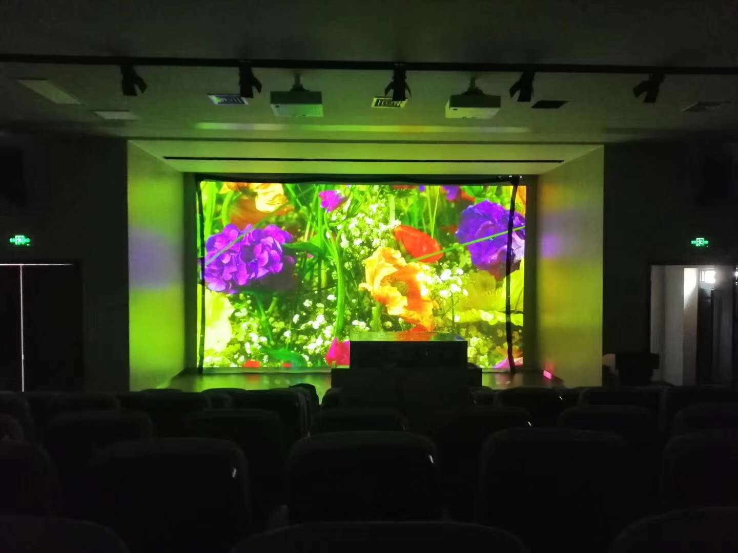 松下SMZ16KCL激光工程投影机济源钢铁试机